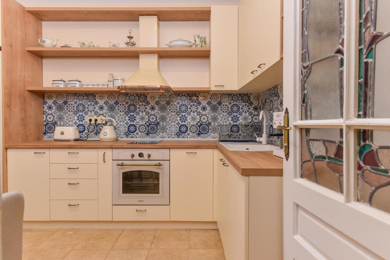 Spacious Vintage 2Br, 2Bath Apartment By Flat Mаnager Sofia Exterior photo